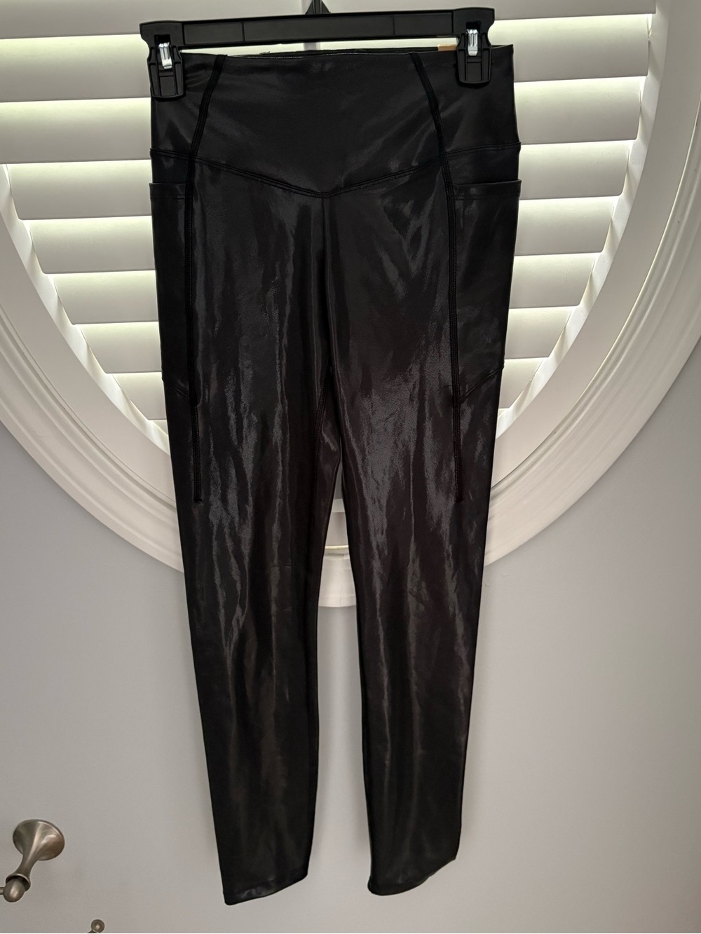 VS Pink new black shiny full length high waisted leggings size small